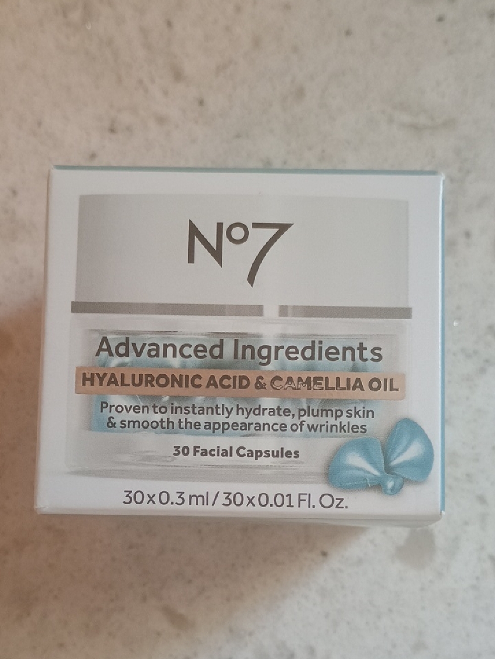 No7 Advanced Ingredients Hyaluronic Acid & Camellia Oil Facial Capsules - Picture 2 of 8